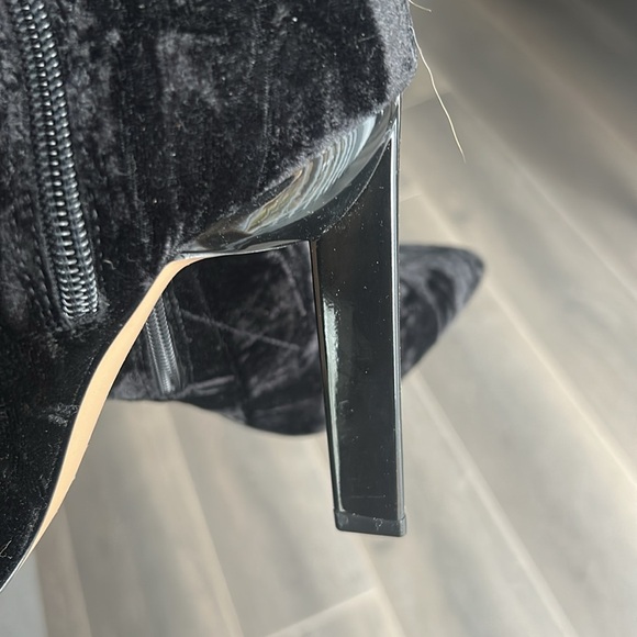 Call It Spring Black Velvet Knee High Shiny Block Heel Boots Size 7 - Picture 16 of 17